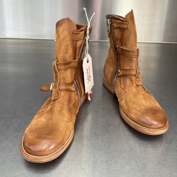 Zarek cut out leather boots by A.S.98. New in box. - Picture 6 of 7